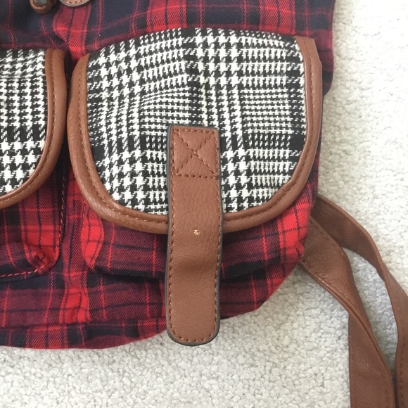 Backpack - Picture 5 of 9